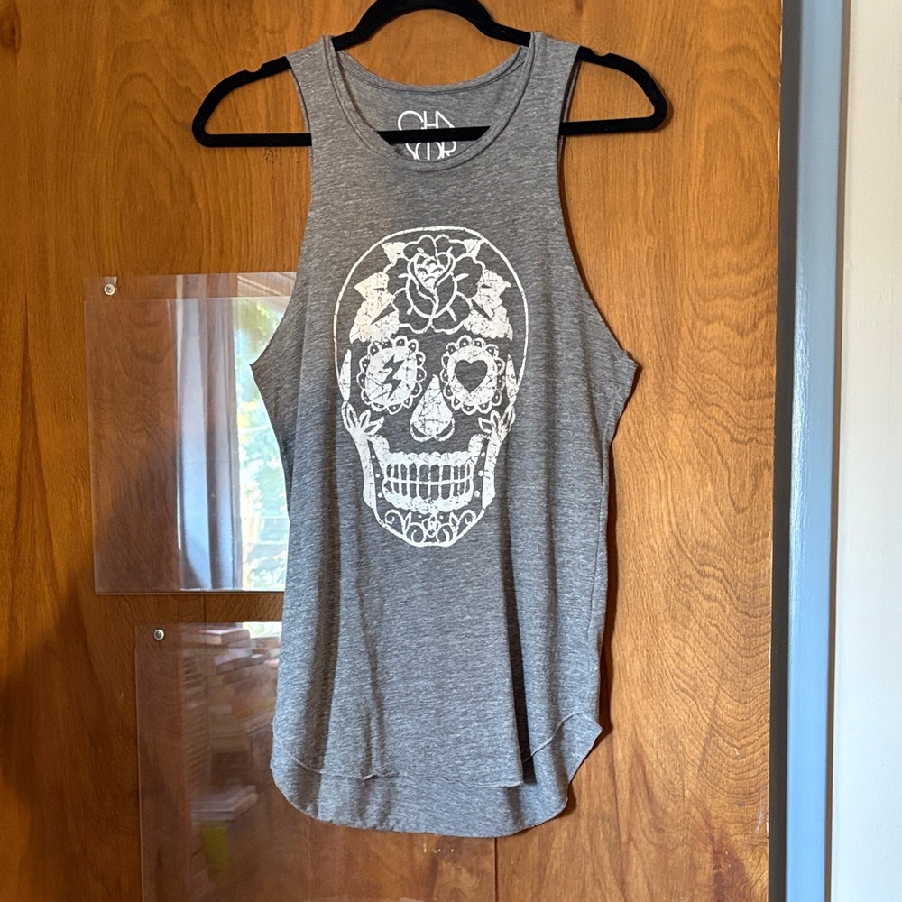 Chaser Gray Skull Graphic Tank - Picture 3 of 8